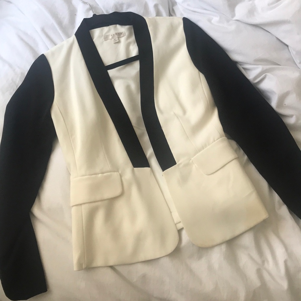 kenar black and white blazer